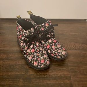 Dr. Martens mid ankle floral boot